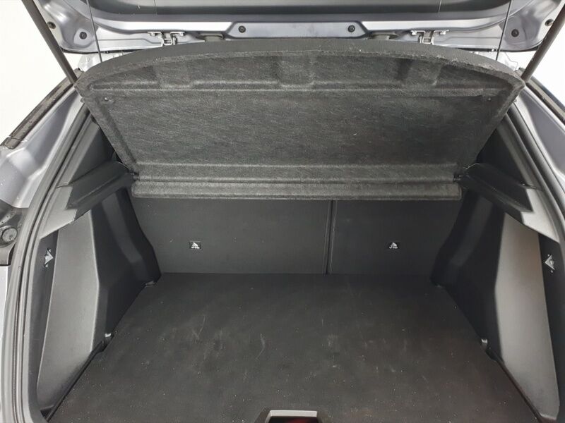 More views of Peugeot 2008