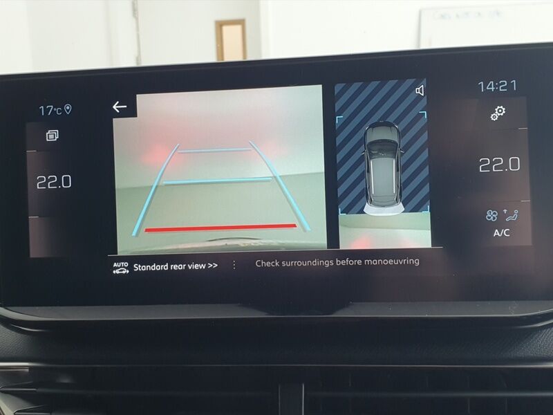 More views of Peugeot 3008