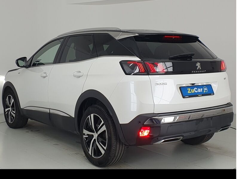 More views of Peugeot 3008