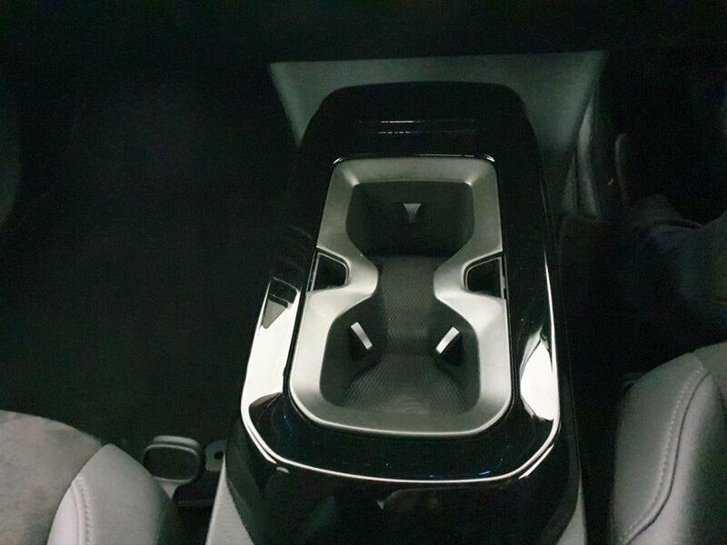 More views of Volkswagen ID.4