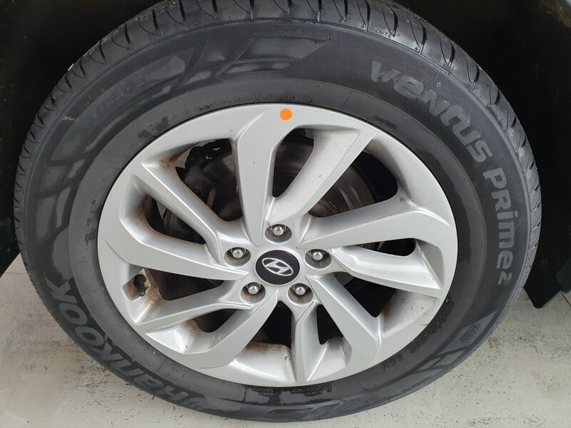 More views of Hyundai Tucson