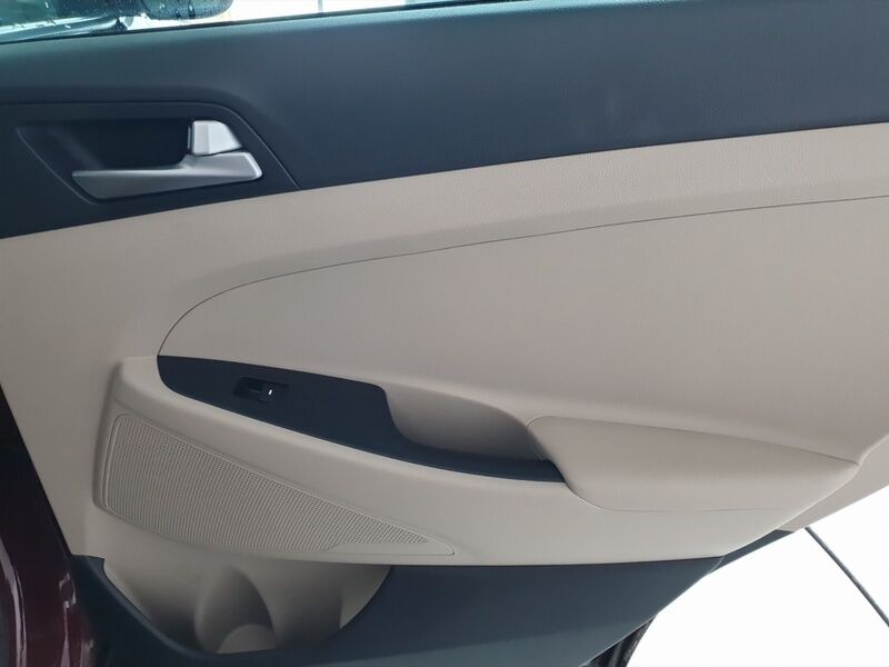 More views of Hyundai Tucson