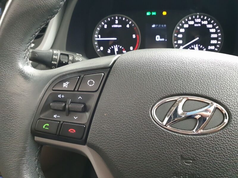 More views of Hyundai Tucson