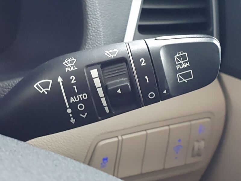 More views of Hyundai Tucson