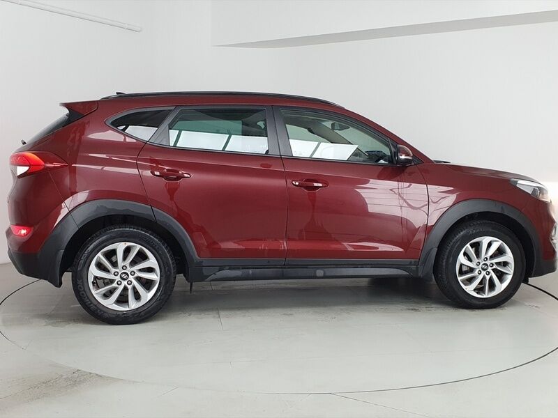 More views of Hyundai Tucson