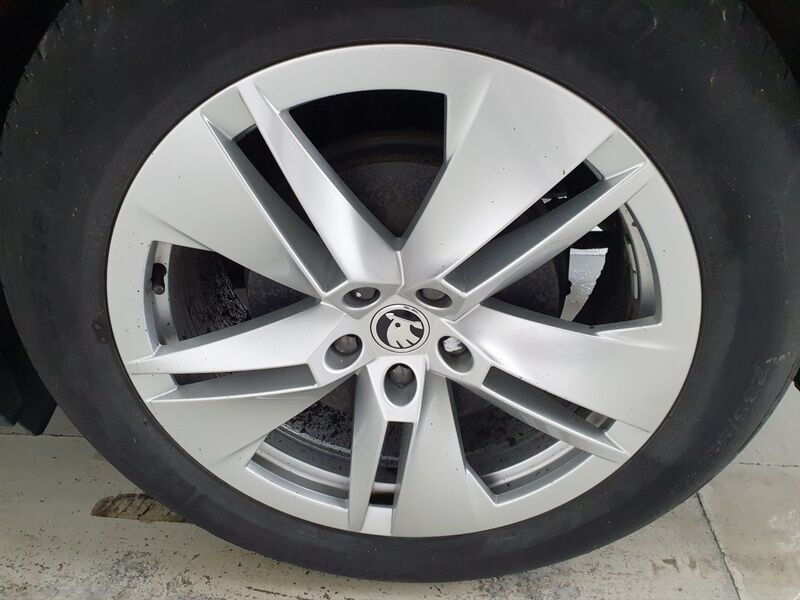 More views of Skoda Enyaq