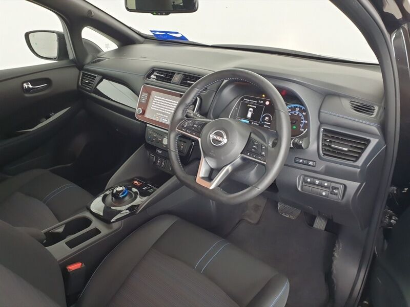 More views of Nissan Leaf