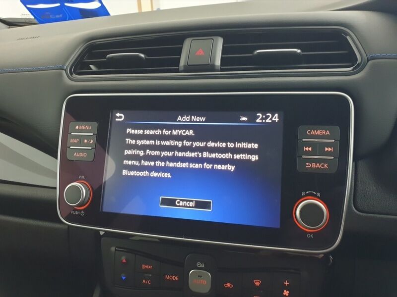 More views of Nissan Leaf