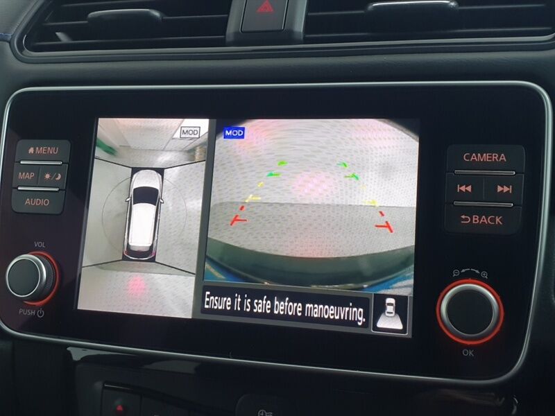 More views of Nissan Leaf