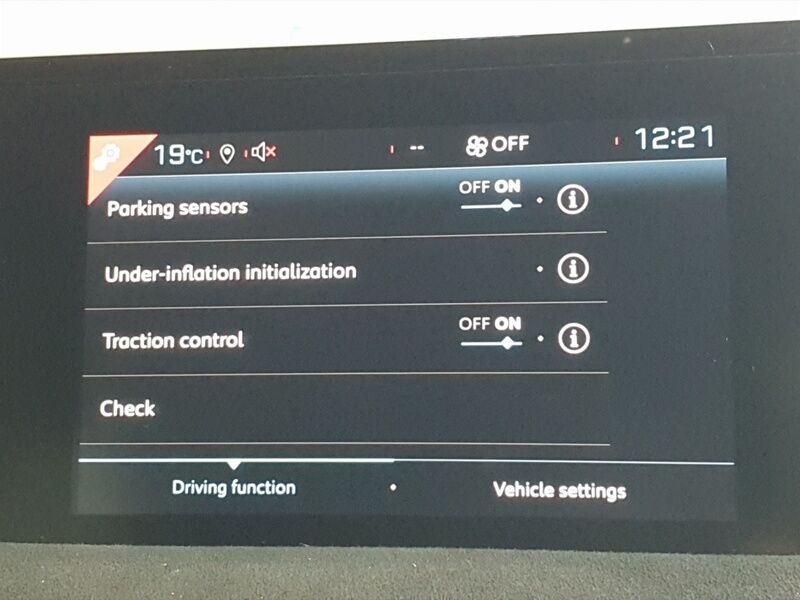 More views of DS Automobiles DS 3