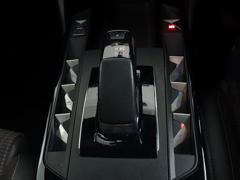 More views of DS Automobiles DS 3