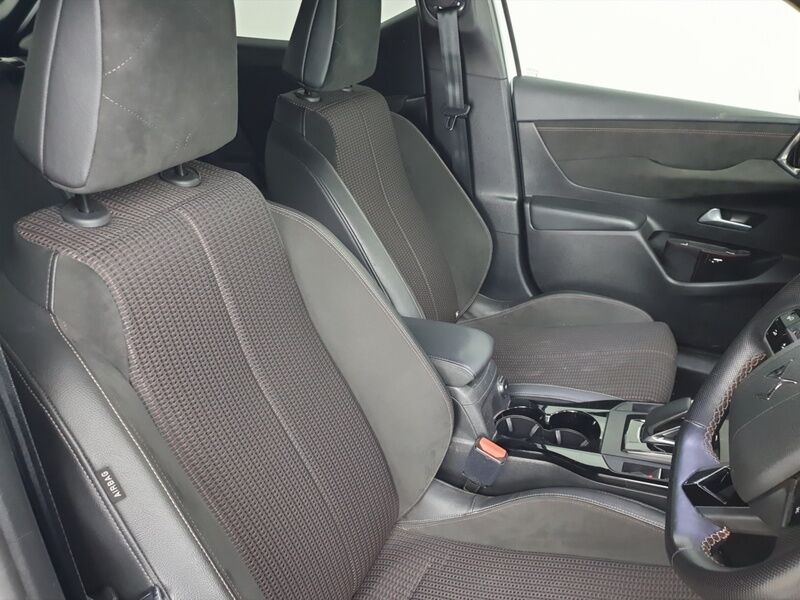 More views of DS Automobiles DS 3