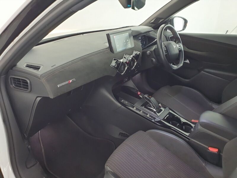 More views of DS Automobiles DS 3