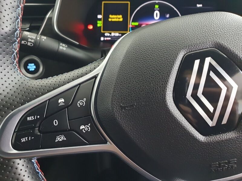 More views of Renault Arkana