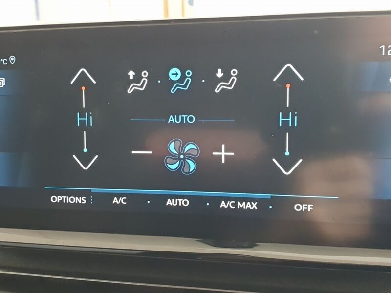 More views of Peugeot 5008