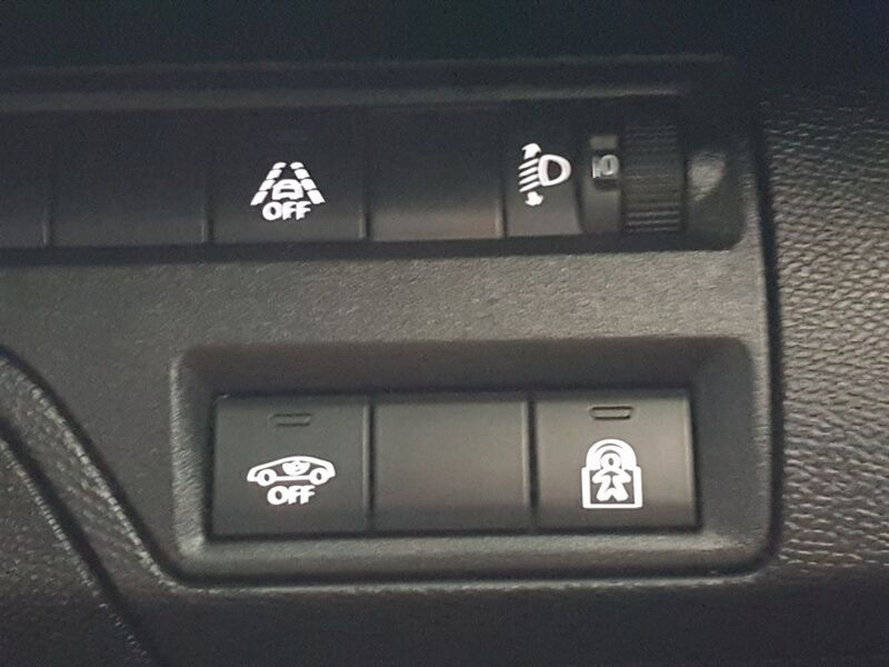 More views of Peugeot 5008