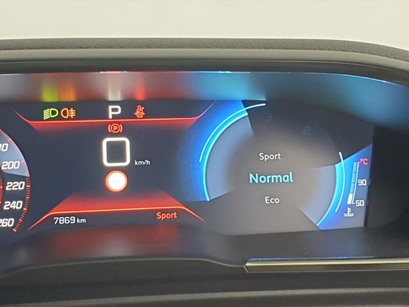 More views of Peugeot 508 
