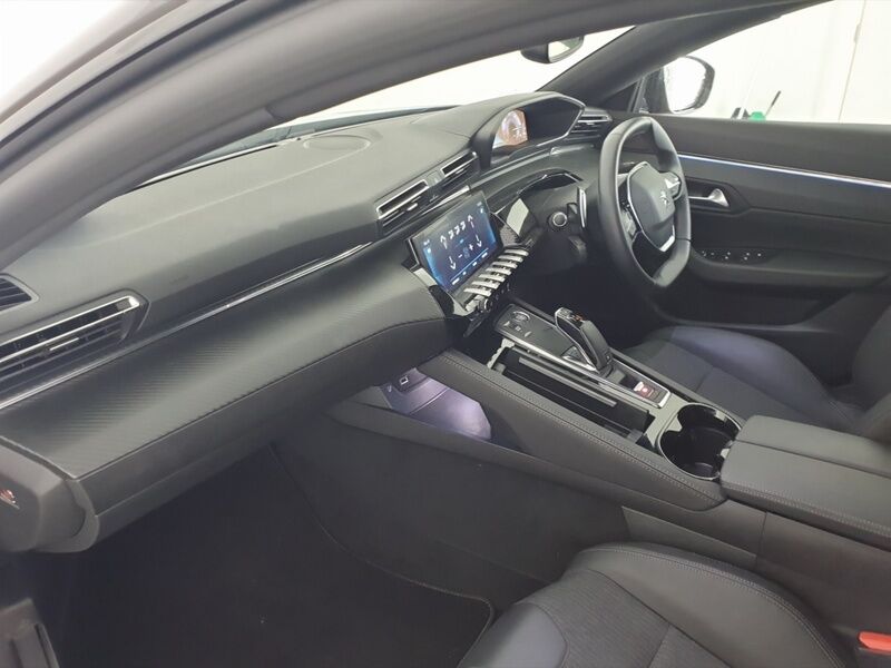 More views of Peugeot 508 