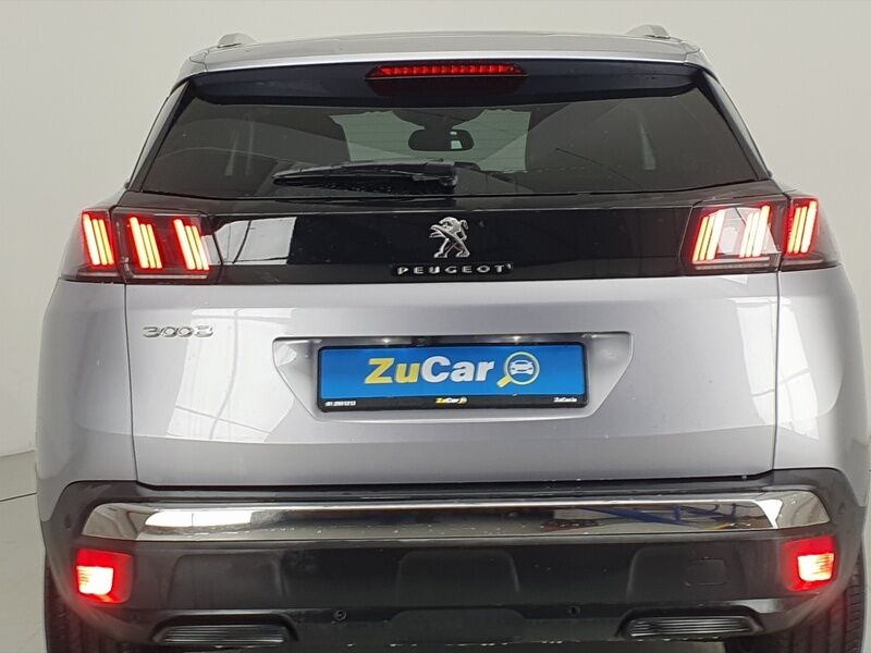 More views of Peugeot 3008