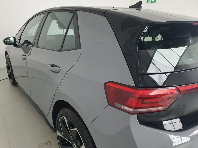 More views of Volkswagen ID.3