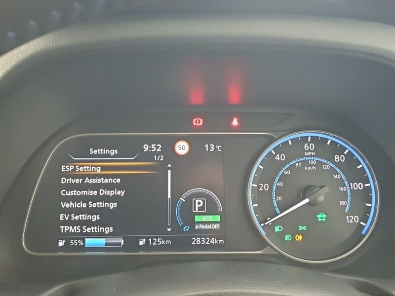 More views of Nissan Leaf