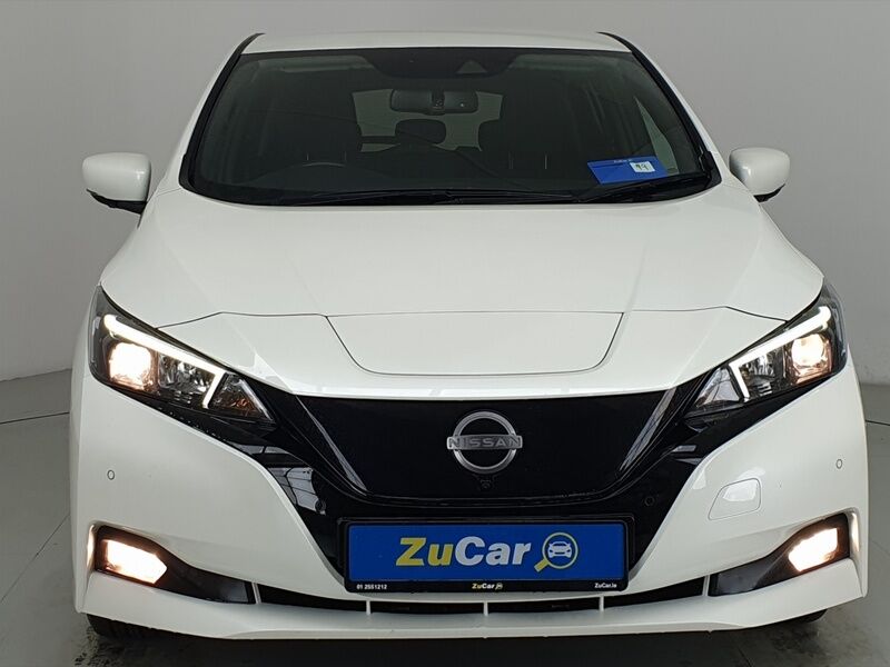 More views of Nissan Leaf