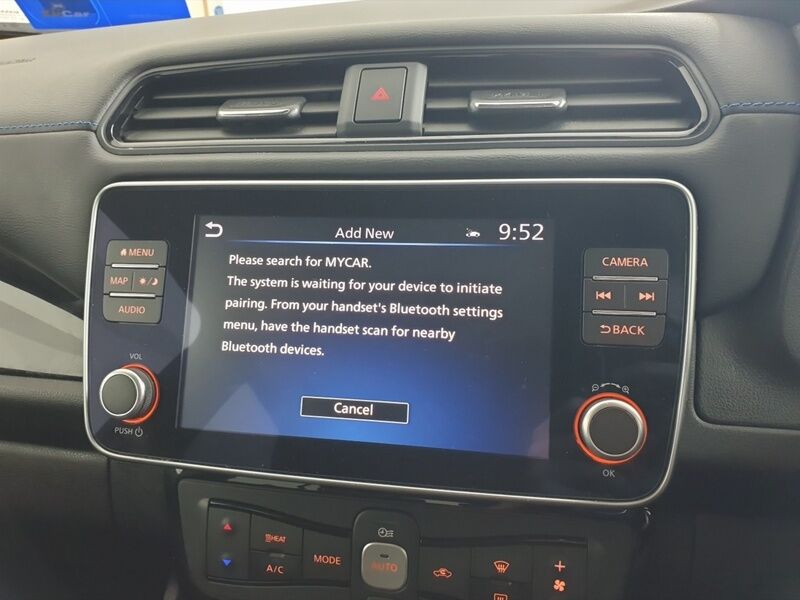 More views of Nissan Leaf