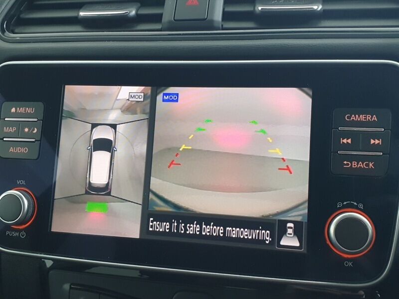More views of Nissan Leaf