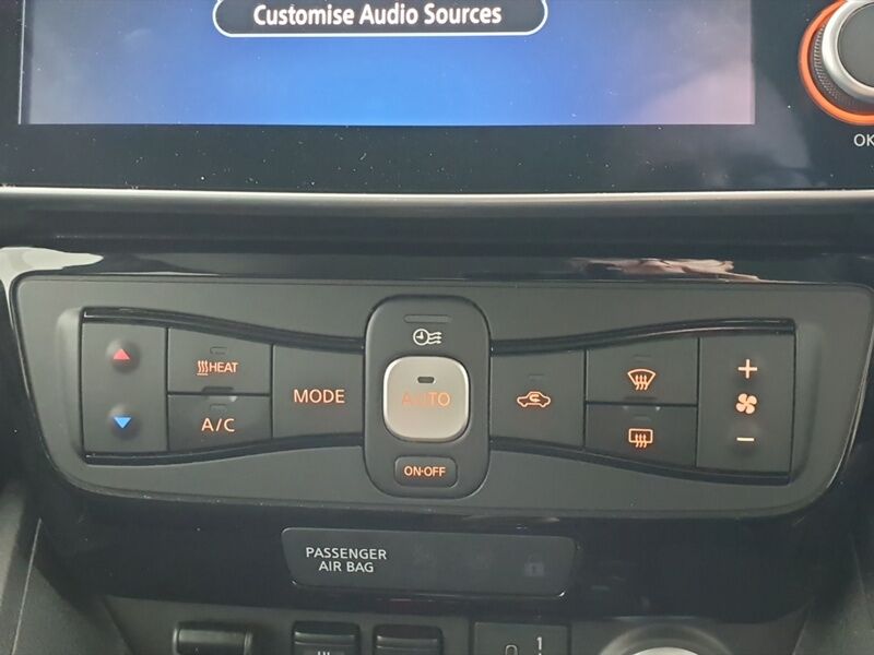 More views of Nissan Leaf