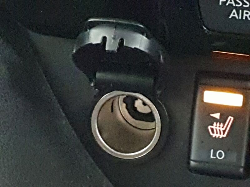 More views of Nissan Leaf