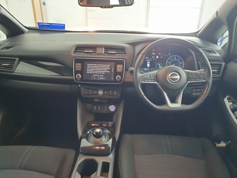More views of Nissan Leaf
