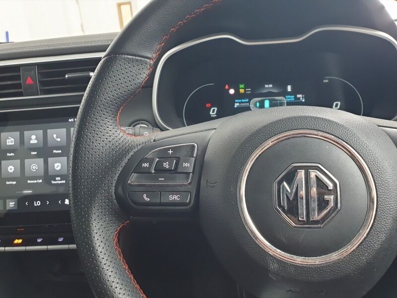 More views of MG ZS