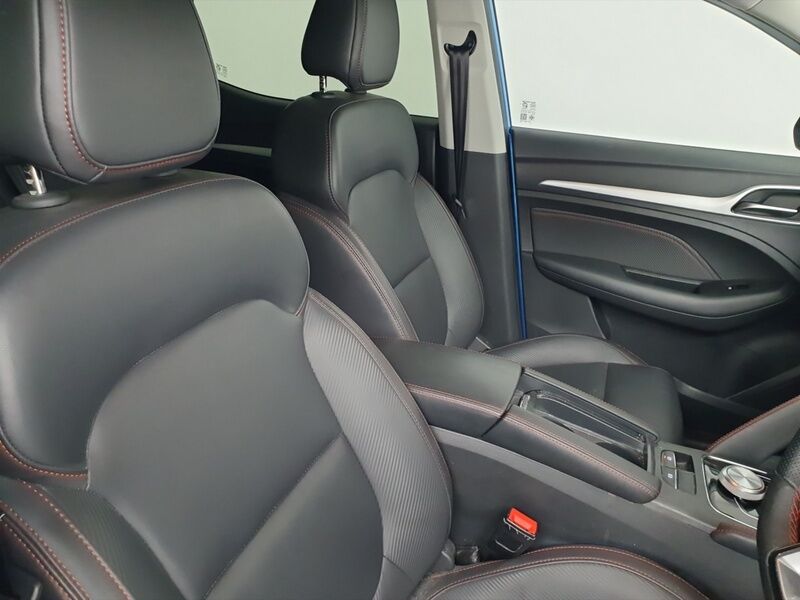 More views of MG ZS