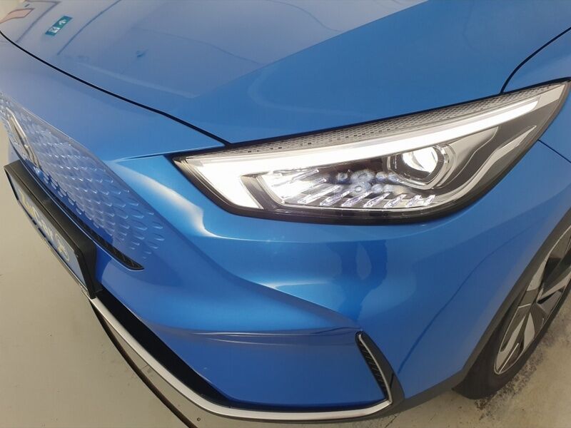 More views of MG ZS