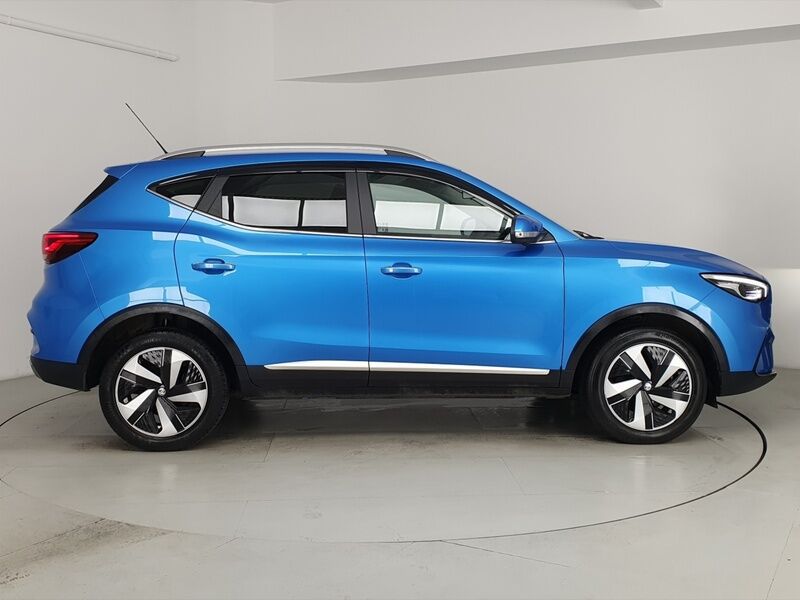 More views of MG ZS