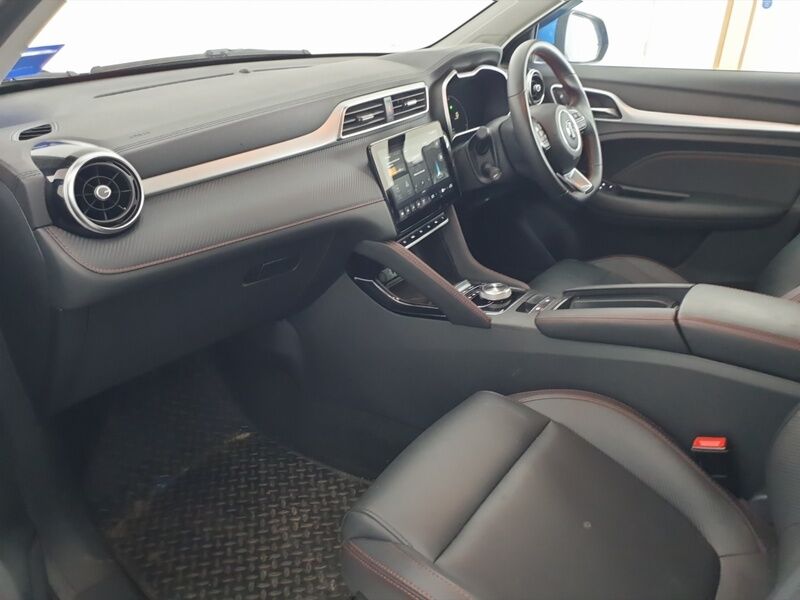 More views of MG ZS