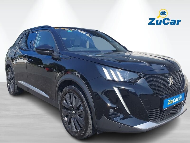 More views of Peugeot 2008