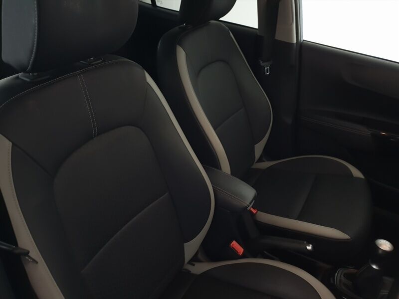 More views of Kia Picanto