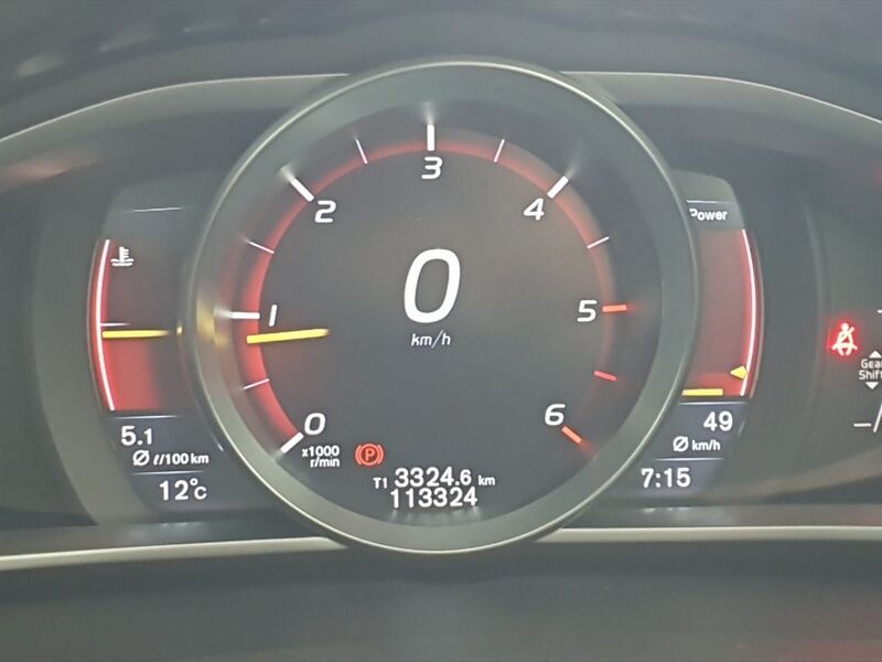 More views of Volvo V40