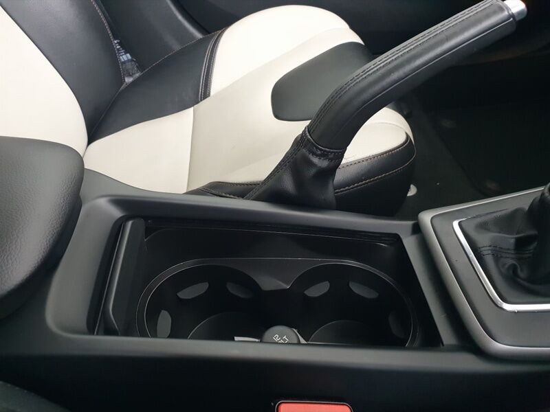 More views of Volvo V40
