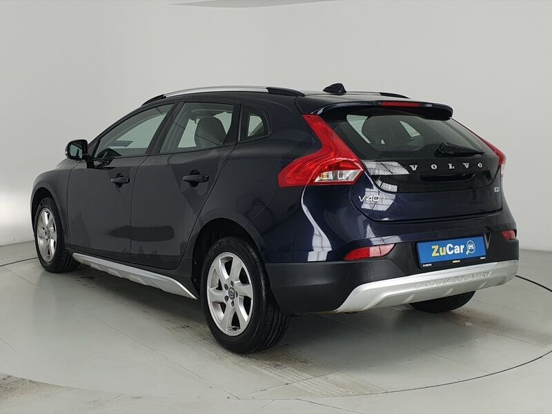 More views of Volvo V40