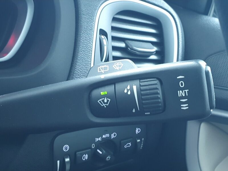 More views of Volvo V40