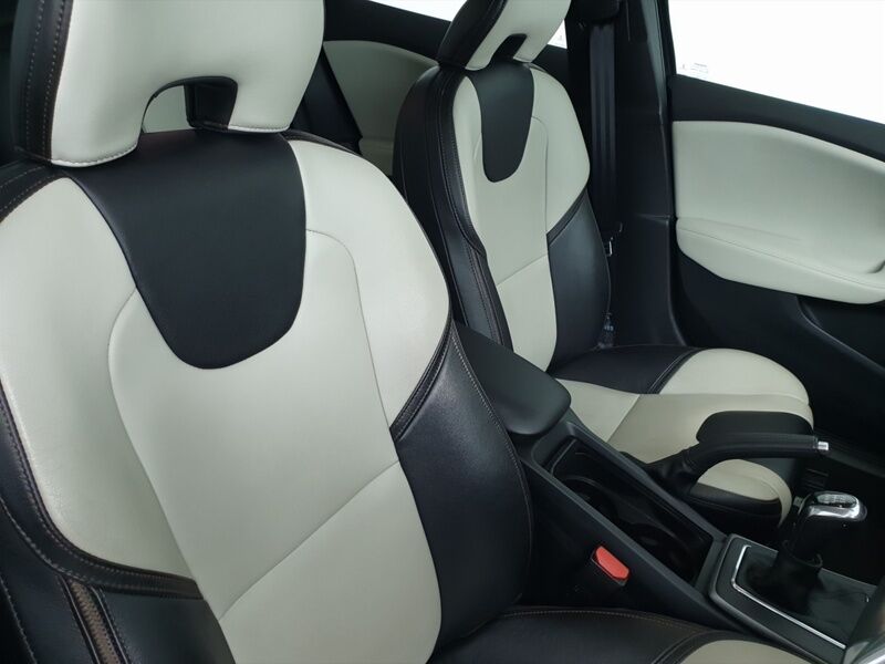 More views of Volvo V40