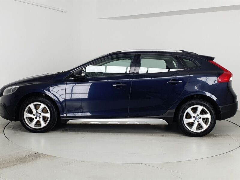 More views of Volvo V40