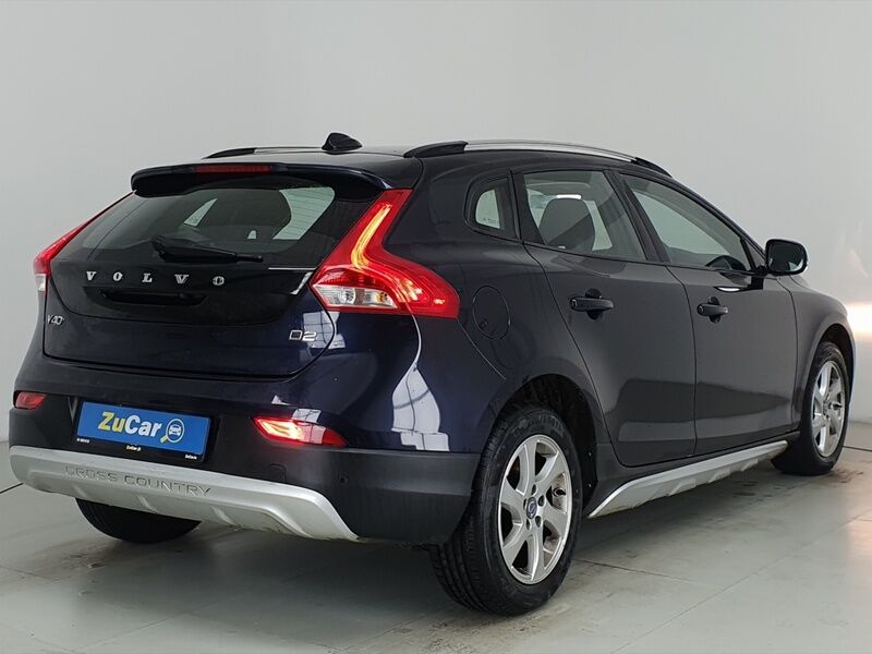 More views of Volvo V40