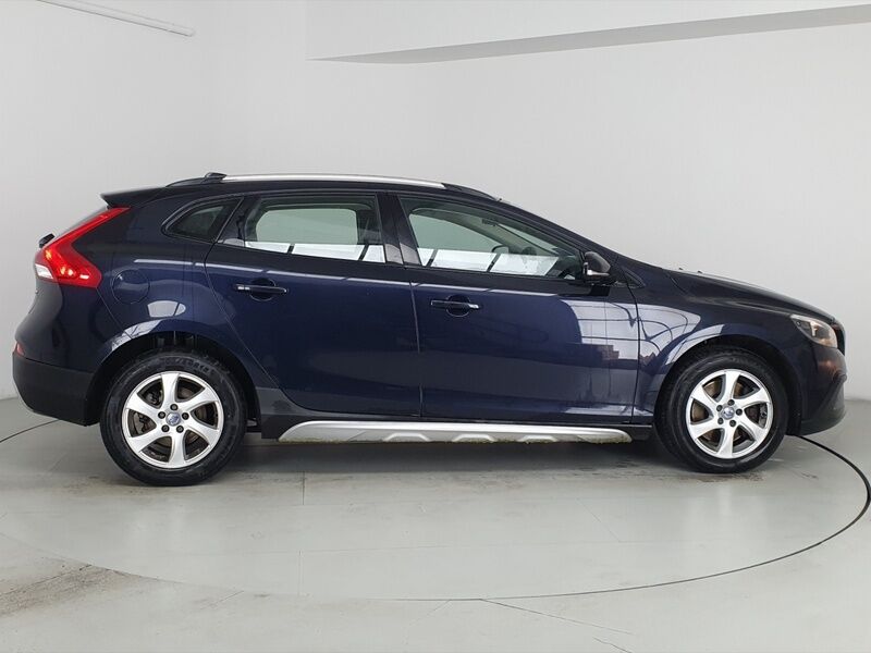 More views of Volvo V40