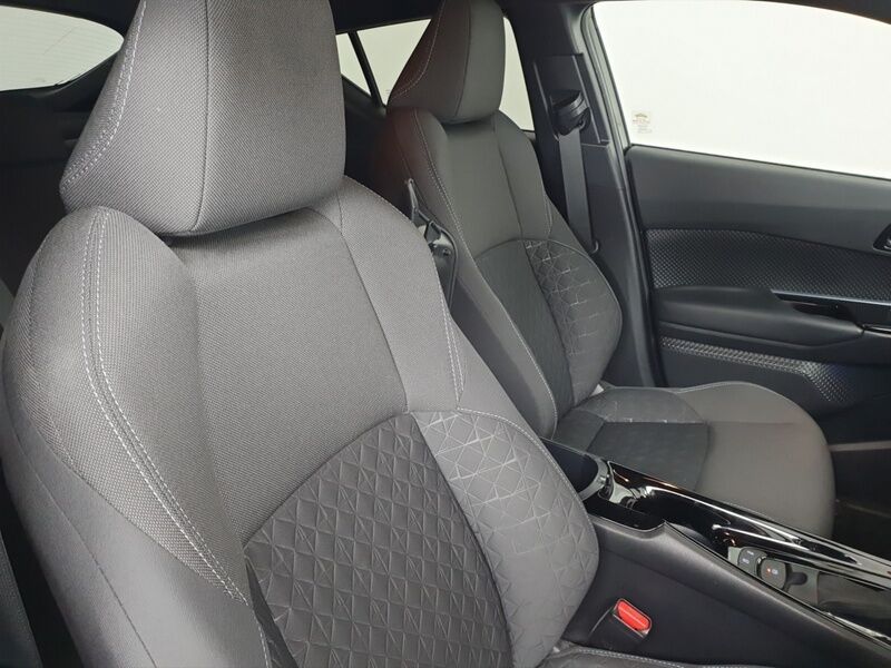 More views of Toyota C-HR