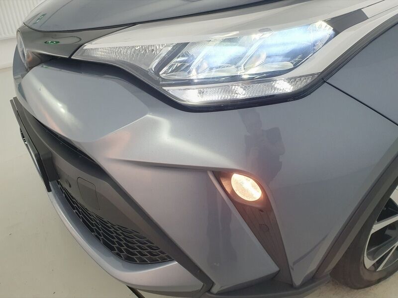More views of Toyota C-HR
