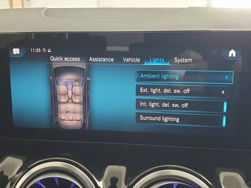 More views of Mercedes-Benz GLA