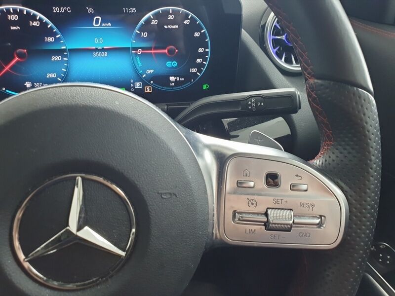 More views of Mercedes-Benz GLA